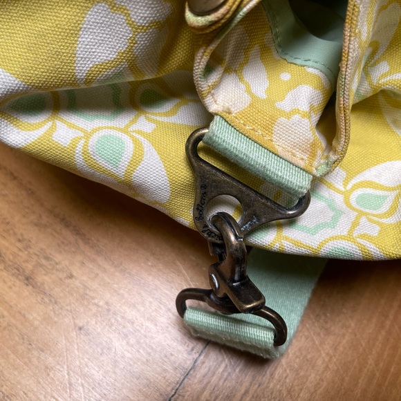 Petunia Pickle Bottom bright diaper bag - Picture 5 of 6